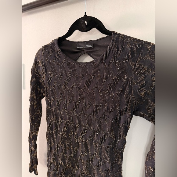 Zara Black and Gold Mini Dress with Key-Hole Back - Picture 4 of 5